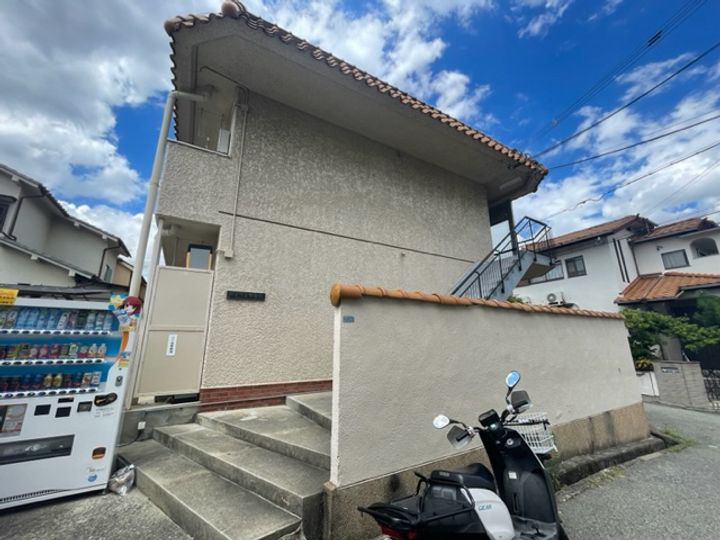 大阪府豊中市上野東1(マンション)の賃貸物件の外観