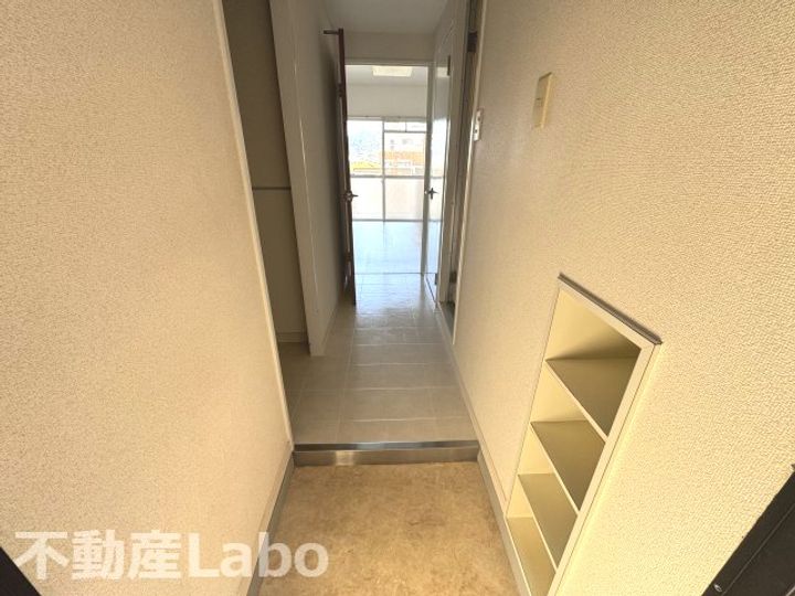 徳島県徳島市南蔵本町2(マンション)の賃貸物件の玄関