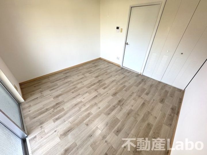 徳島県徳島市南蔵本町2(マンション)の賃貸物件の居間