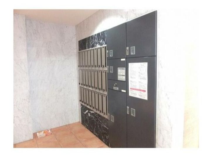 東京都千代田区九段南4(マンション)の賃貸物件の地図