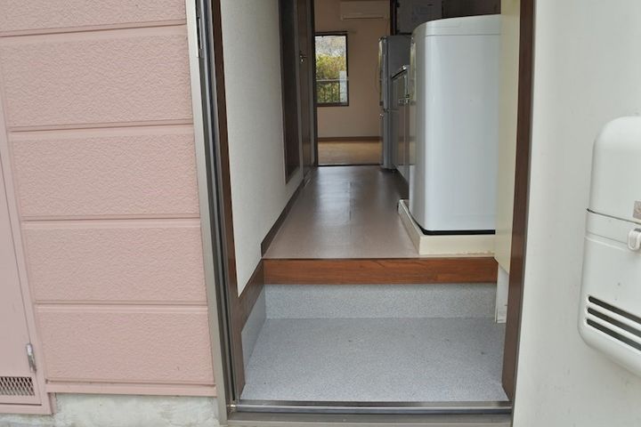 ルネサンス美浦 Cの玄関