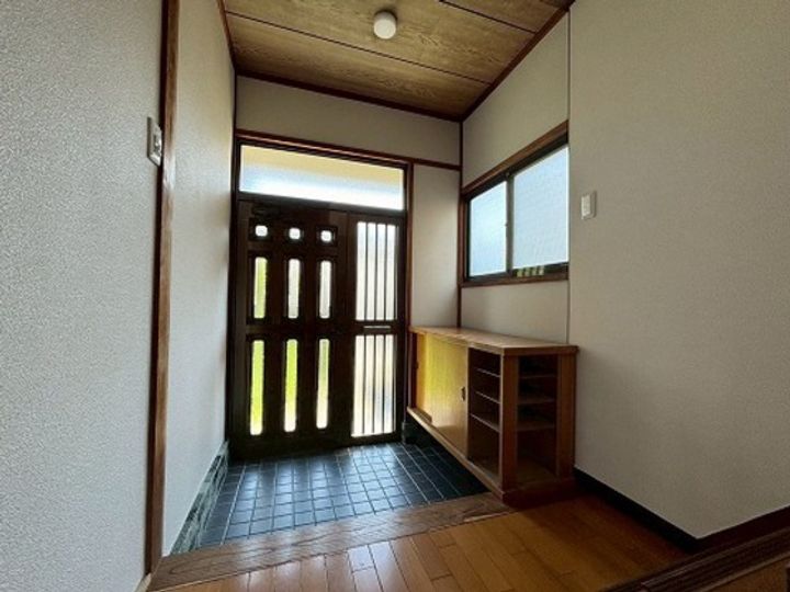 広島県広島市東区牛田中2(一戸建)の賃貸物件の玄関