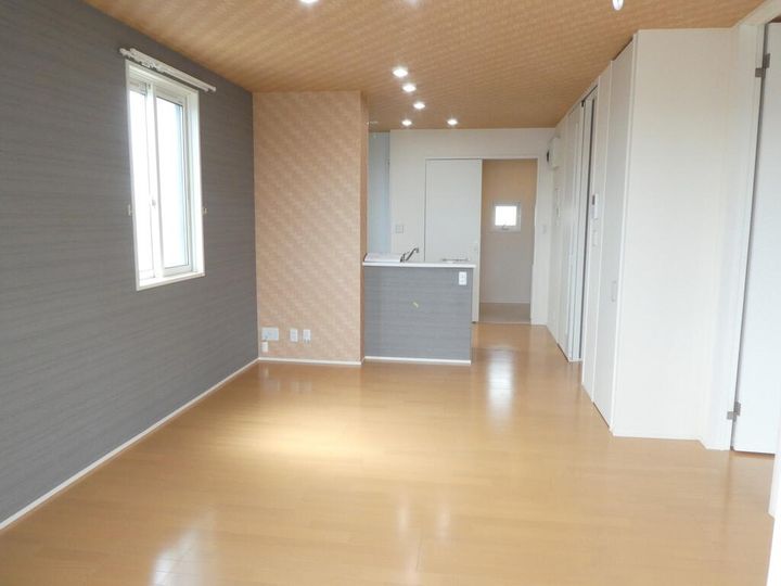 シャーメゾン本陣前の居間