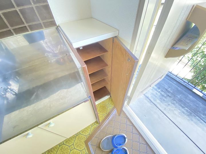 グリーンパレスの玄関