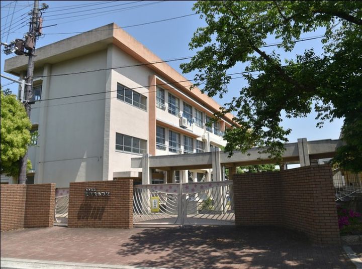 大阪府豊中市柴原町4の賃貸マンションの周辺