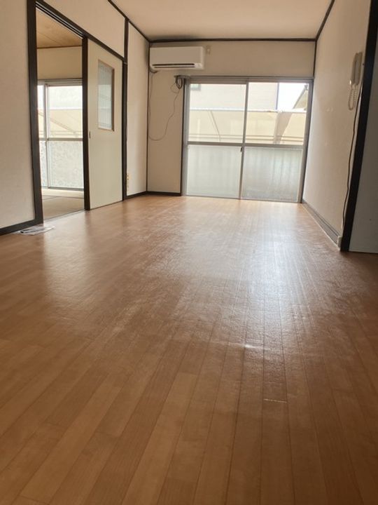 渋谷ハイツの居間