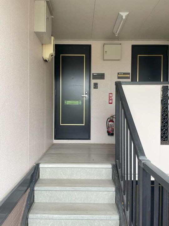 グリーンハイツの玄関