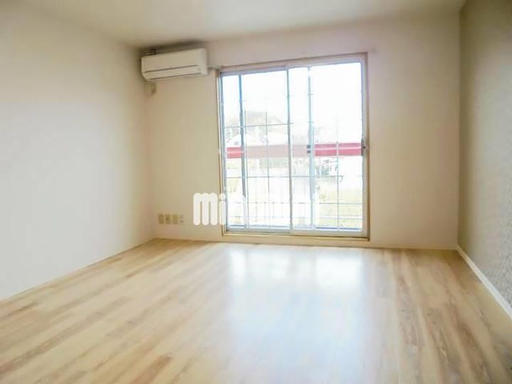 パレス菊川の居間