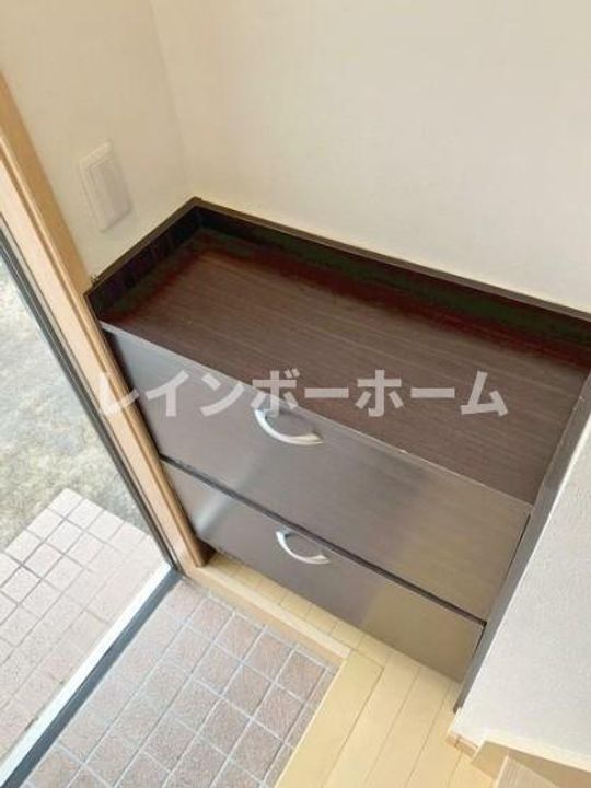 千葉県船橋市坪井東1(アパート)の賃貸物件の玄関