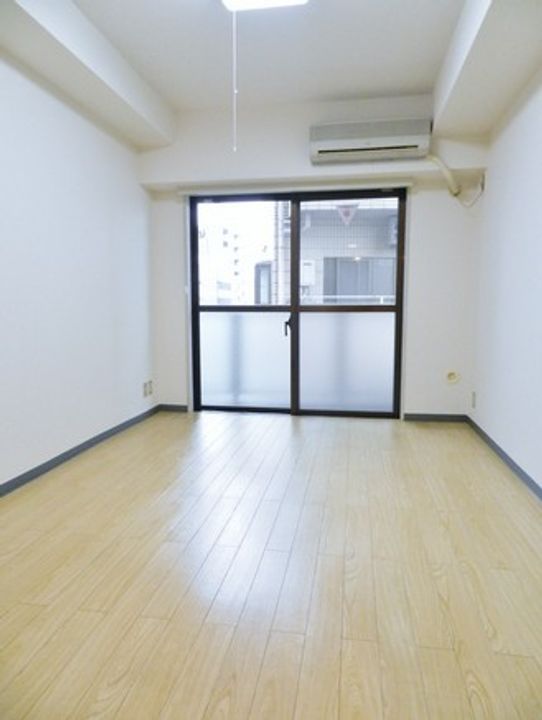 ベルビュー小石川の居間