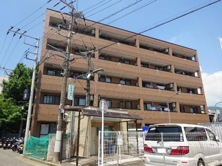 神奈川県秦野市南矢名1(マンション)の賃貸物件の外観