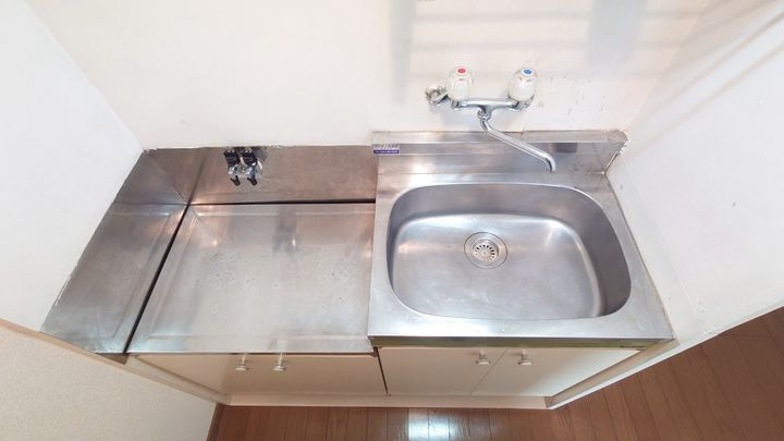 清陽軒ビルのキッチン