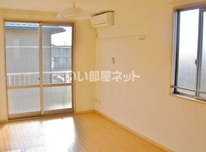 群馬県伊勢崎市宮子町(アパート)の賃貸物件の居間
