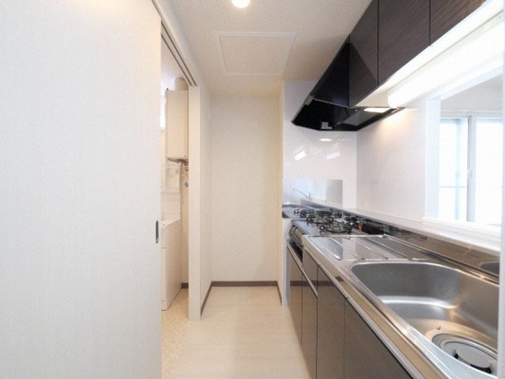 北海道札幌市豊平区平岸一条9(マンション)の賃貸物件のキッチン