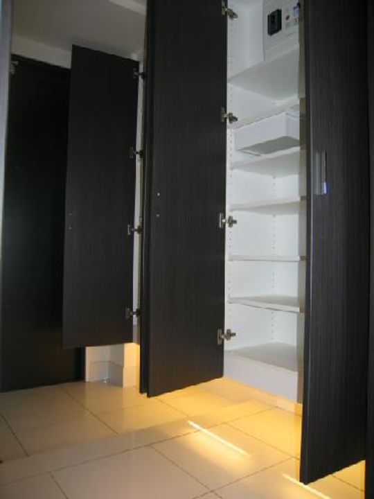 ライオンズ東中野の玄関