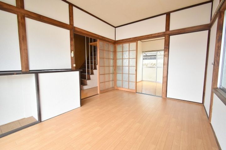 広島県広島市安佐南区山本7(一戸建)の賃貸物件の居間