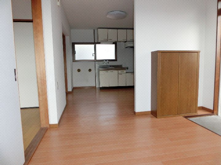 山口県岩国市中津町3(アパート)の賃貸物件の玄関