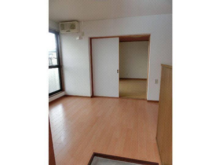 山口県岩国市中津町3(アパート)の賃貸物件の居間