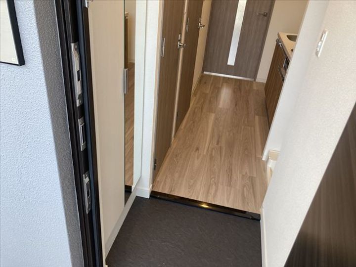 プレサンス兵庫ヴィアーレの玄関