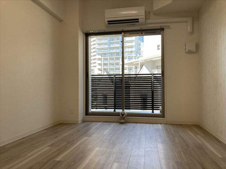 プレサンス兵庫ヴィアーレの居間