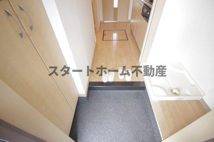 徳島県徳島市名東町1(アパート)の賃貸物件の玄関