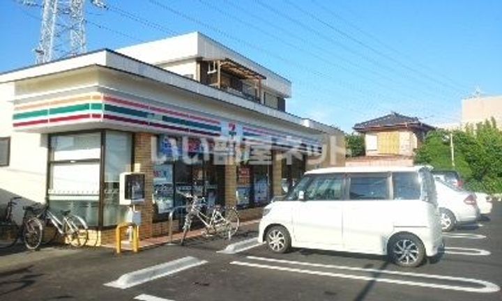 プレシャスコートの周辺