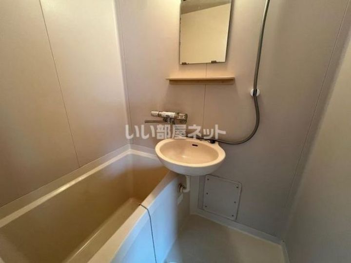 シュロス Aの内装