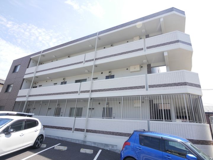 神奈川県海老名市柏ケ谷(マンション)の賃貸物件の外観