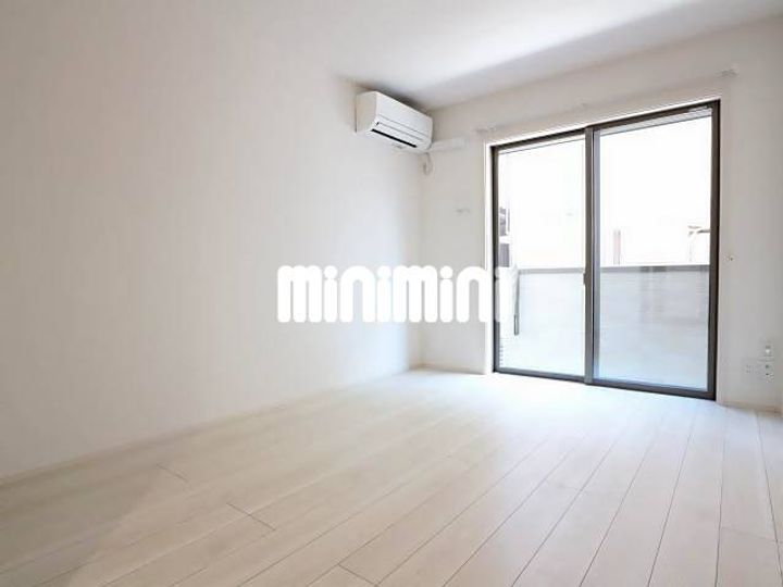 セレクト菅沢の居間