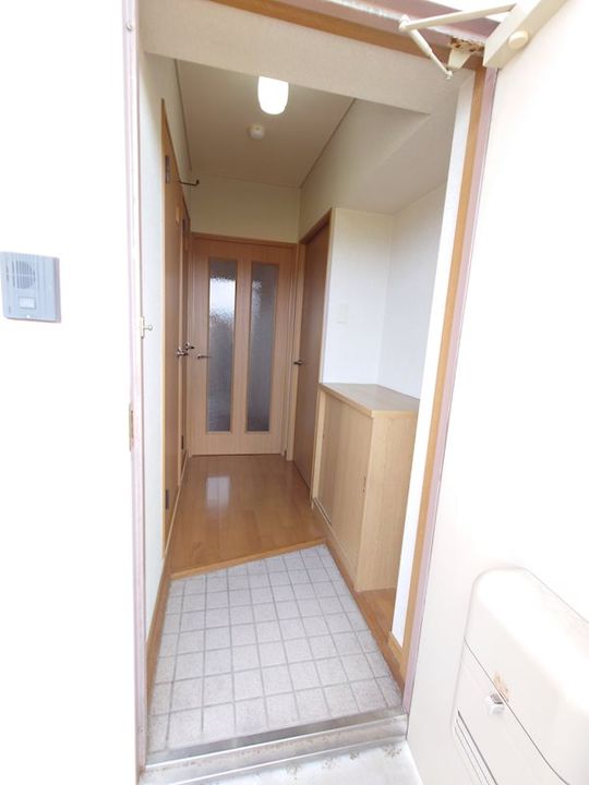 メゾンFKMの玄関