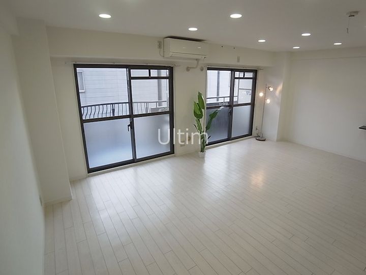 セブンマンションの居間