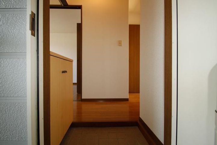 モンブランハイツの玄関