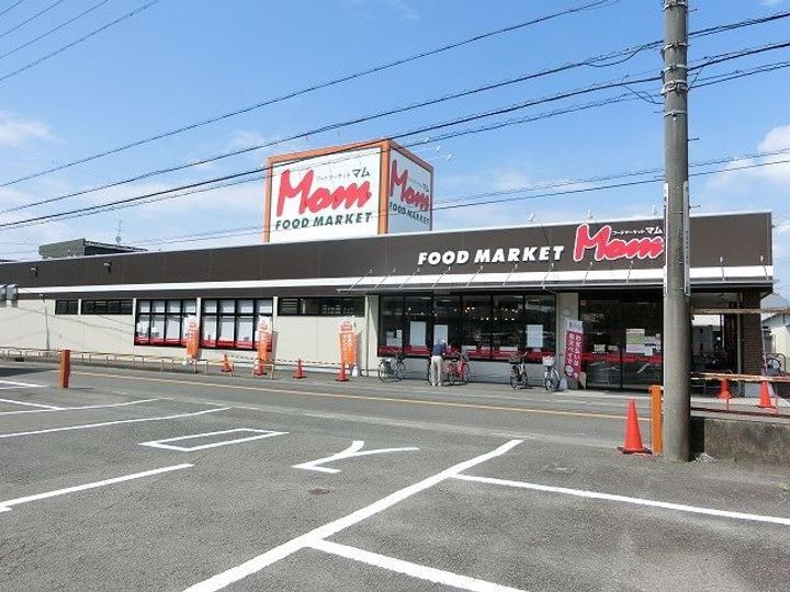 サンピュア山川の周辺
