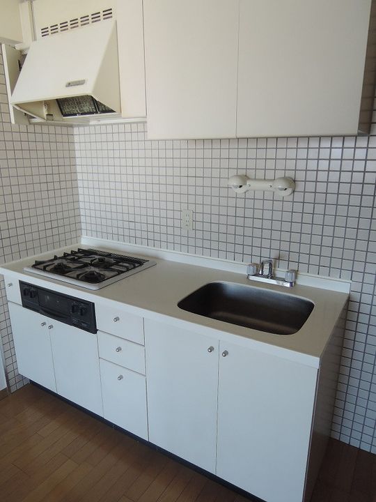 東京都世田谷区三軒茶屋2(マンション)の賃貸物件のキッチン
