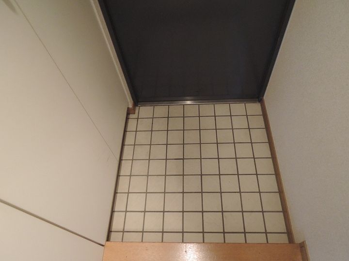 東京都世田谷区三軒茶屋2(マンション)の賃貸物件の玄関