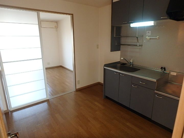 プラムハイツの居間