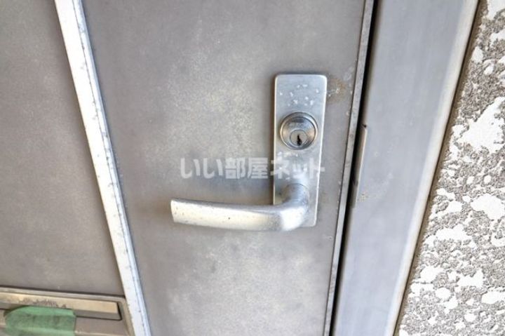 福島県郡山市安積町日出山字南台(アパート)の賃貸物件の玄関