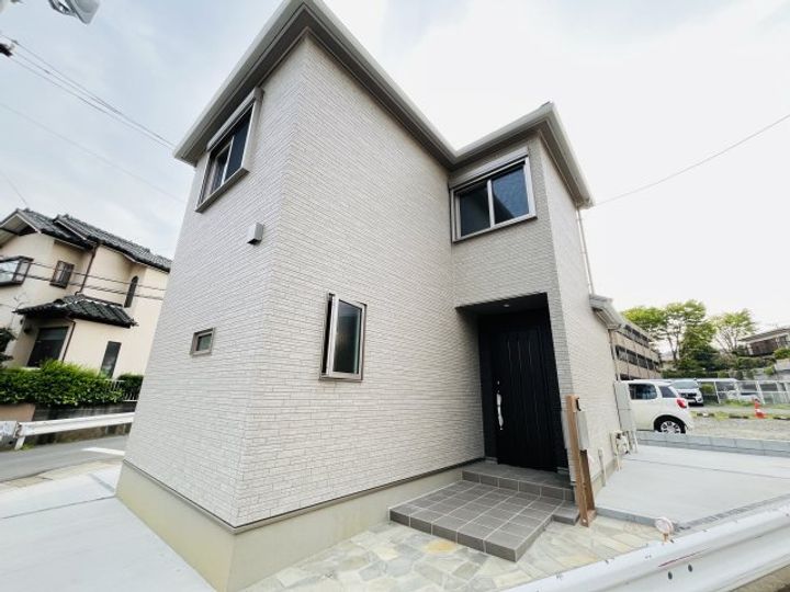 神奈川県川崎市麻生区東百合丘2(一戸建)の賃貸物件の外観
