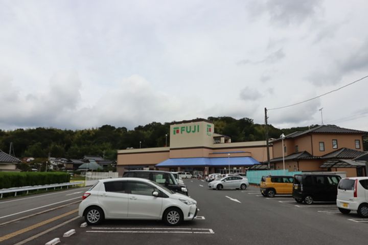 プリムローズ Bの周辺