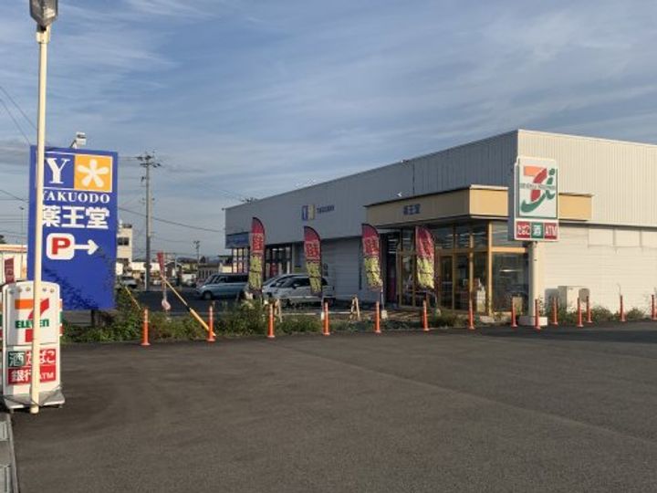 ドゥーフォワイエ・弐番館の周辺