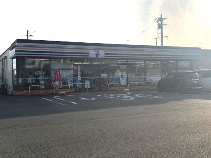 ドゥーフォワイエ・弐番館の周辺