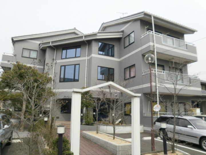 滋賀県近江八幡市中村町(マンション)の賃貸物件の外観