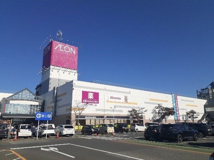 プラシードイーストIIの周辺