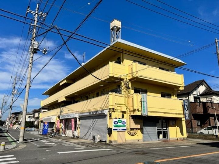 秋元マンションの外観