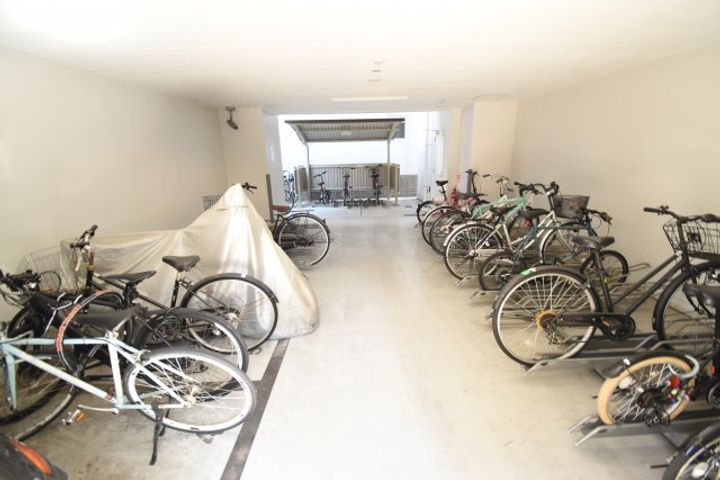 プレミアムステージ新大阪駅前2の地図