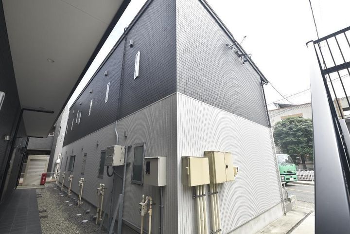 パレッタ小本EASTの外観