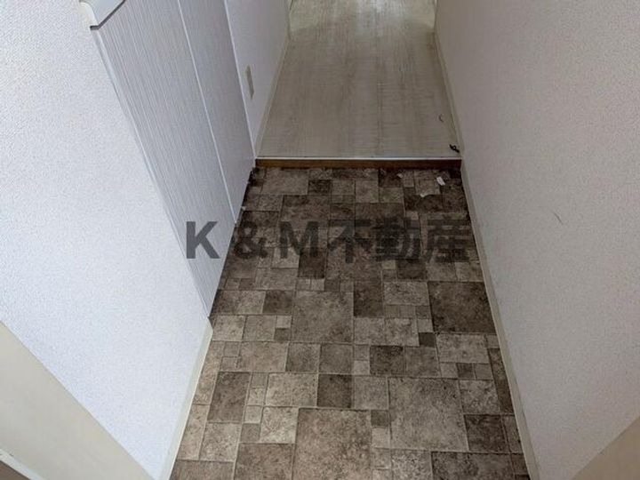 リカスコートの玄関