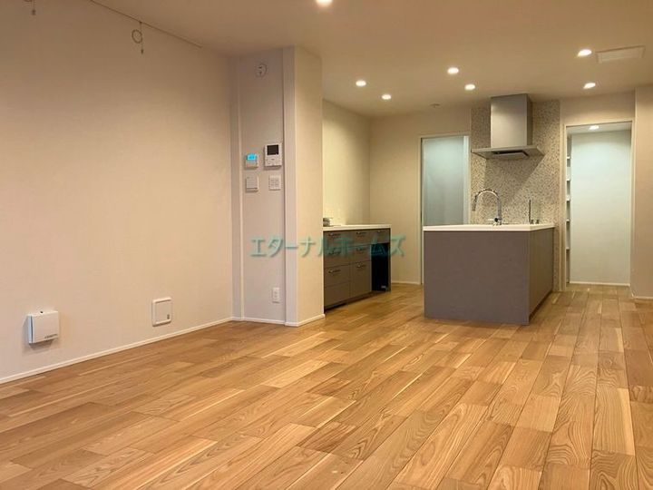 東京都豊島区南池袋4(一戸建)の賃貸物件の居間