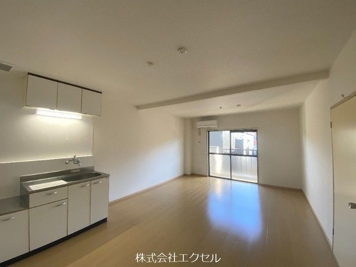 東京都西多摩郡瑞穂町大字箱根ケ崎(マンション)の賃貸物件の居間