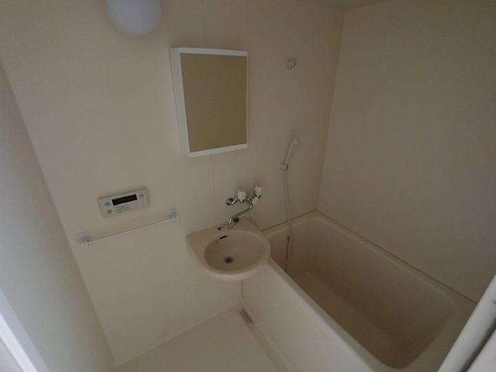 モンパルナスの風呂